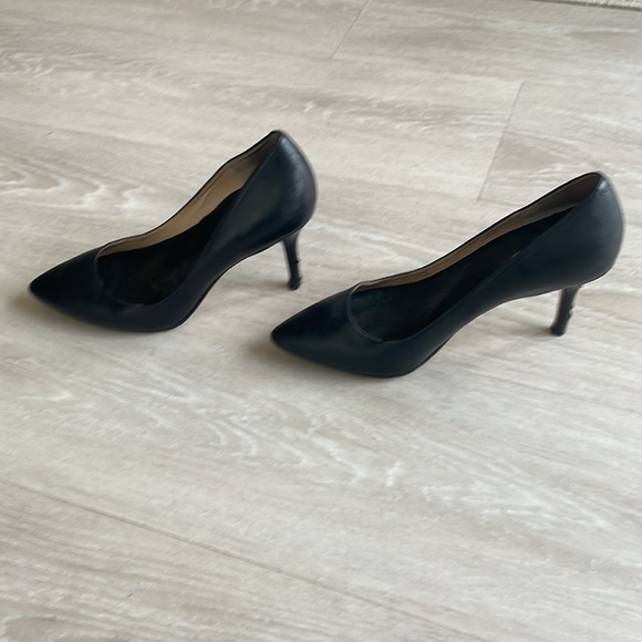Enzo Angiolini black leather Eacallme heels. Size 8 - Picture 5 of 6
